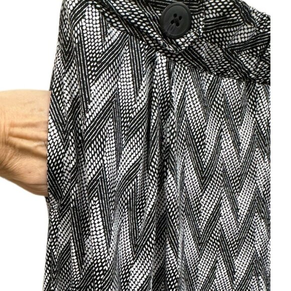 Robert Louis Wide Leg Culottes Pockets Pant Black White Chevron Elastic Waist XL - Picture 2 of 9